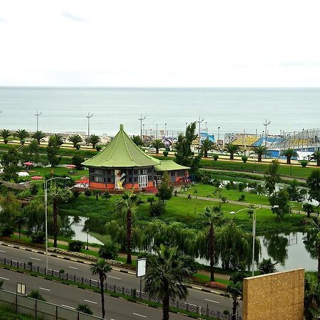 Cocorina Apartment 巴统 外观 照片