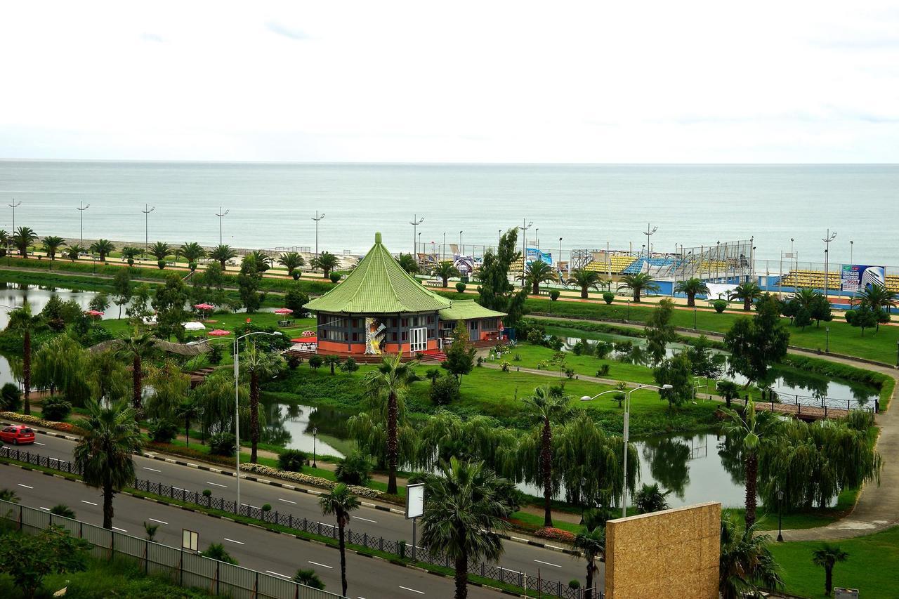 Cocorina Apartment 巴统 外观 照片
